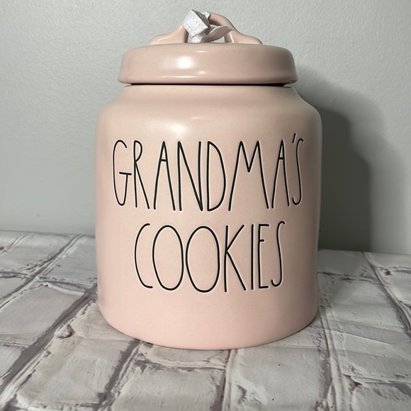 Rae Dunn Grandmas Cookies Canister - Picture 1 of 7